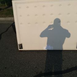 Headboard 