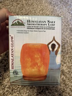 HIMALAYAN SALT AROMATHERAPY LAMP