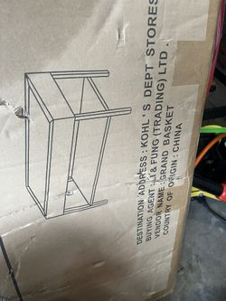 Outdoor/indoor Wicker Table