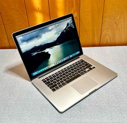 Apple MacBook Pro 15” Retina i7/16GB/500GB SSD $350