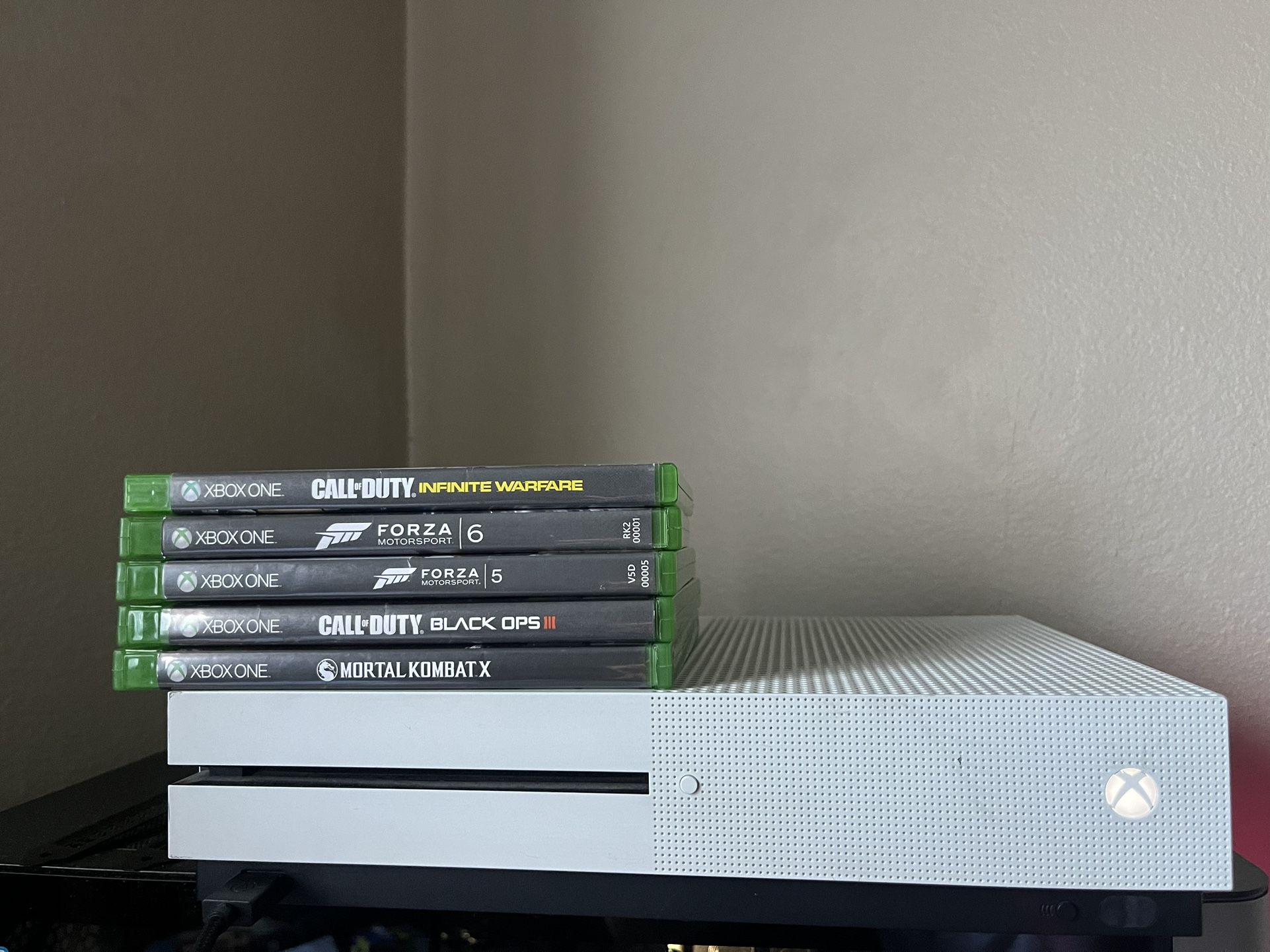 Xbox One S