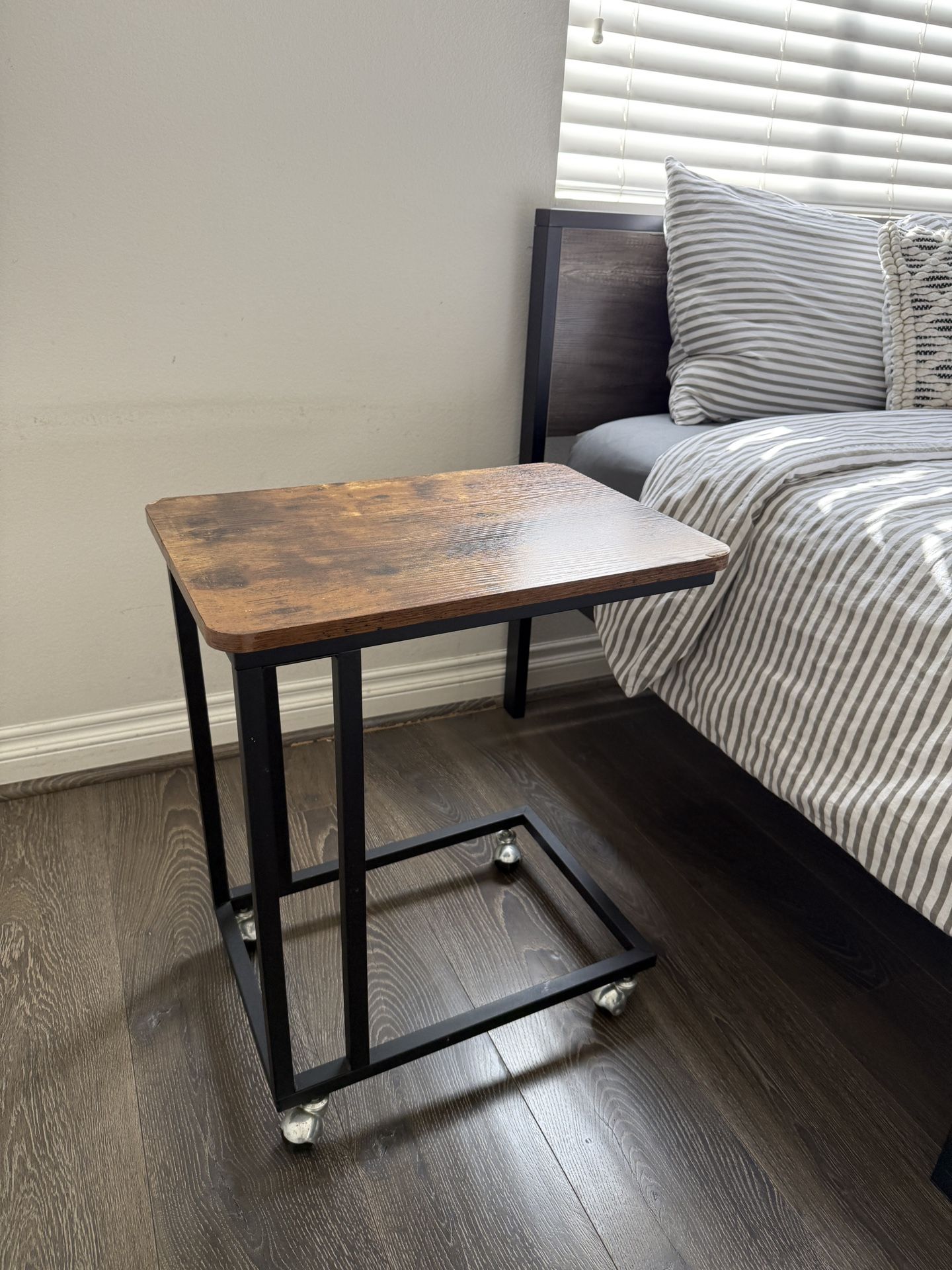 Rustic Brown End Table 