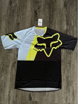 Short Sleeve Tees-☀️ Beat the heat in style