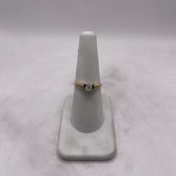 14kt Gold Diamond Engagement Style Ring 