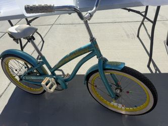 Diamondback Girls Bike