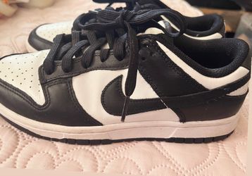 Black Nike Low  Dunks for women  size 7.5