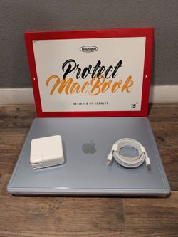 Like New Apple MacBook Air 15" 2025 Sky Blue w/ M4/16GB/256GB