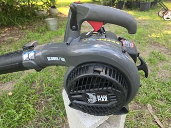 Black Max Gas Leaf Blower 