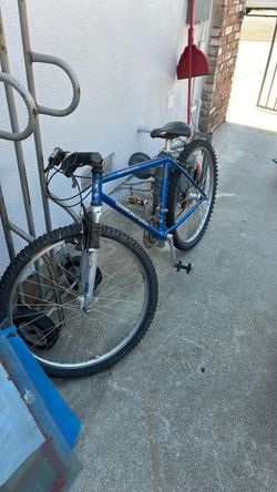 Diamondback response sport mountain bike bicycle