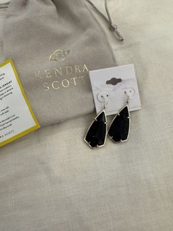 Kendra Scott Carla Silver and blue Drop Earrings. New with tags