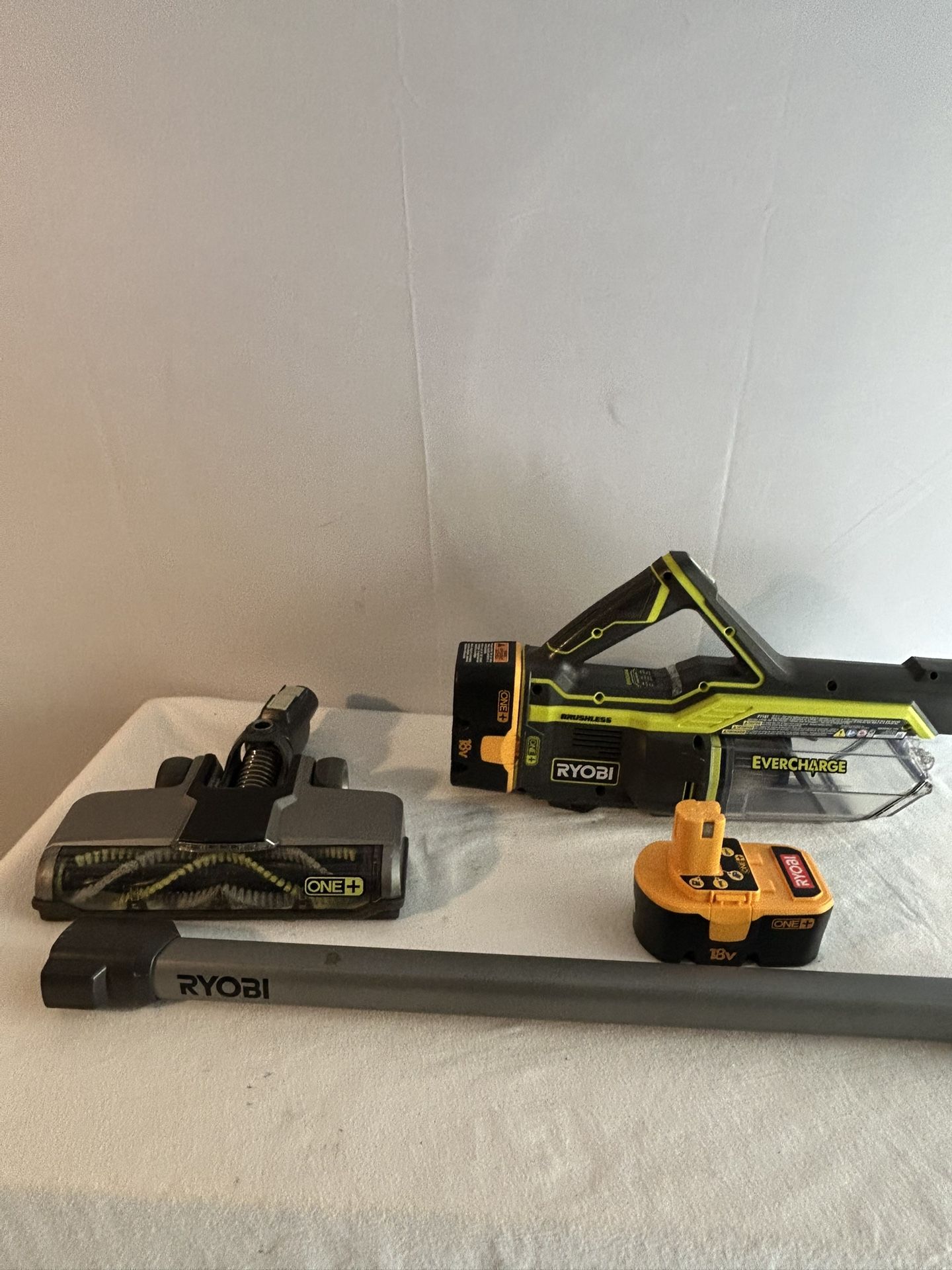 Ryobi 18-V One+ Brushless Stick Vacuum