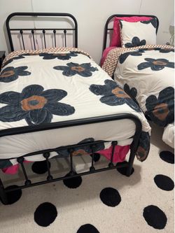 Twin farmhouse bed frames