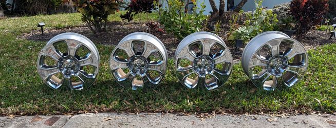 OEM 20" Ram 1500 Big Horn Chrome Wheels / Rims (Set of 4) – Great Condition