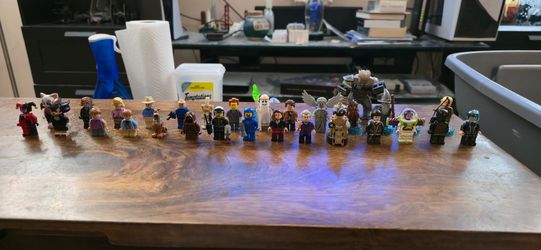 LEGO Minifigures (1 LOT)