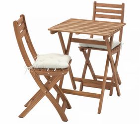 Outdoor foldable table with 2 chairs