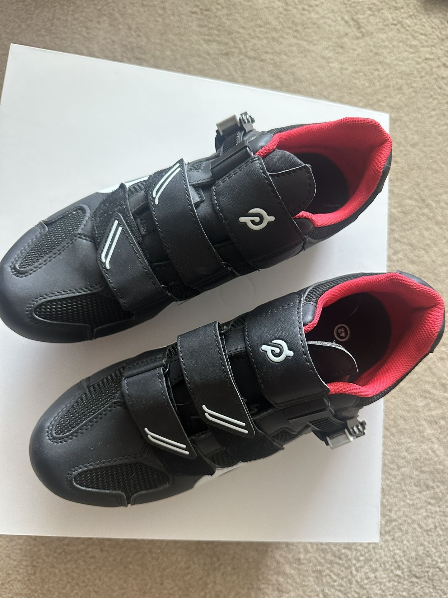 Pelaton Cycling Shoes Size 42 Used Once