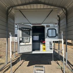 2016 Four Wheel Camper Hawk