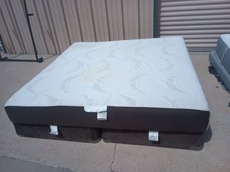 King memory foam mattress and box spring