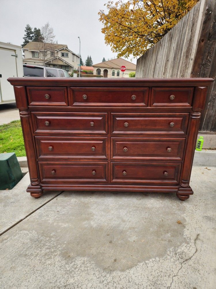 Gorgeous Large Dresser For Sale In Manteca