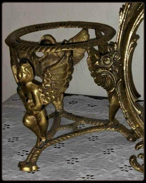 VINTAGE ORNATE GOLD BRASS CHERUB ANGEL CANDLE PILLER HOLDER DISPLAY TABLE DECOR