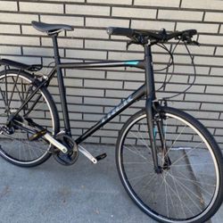 Trek Fx Hybrid Size Xl Wheels 700cc Speeds 21 With Rear Rack 