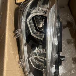 2018 BMW 330i Rh Headlamp