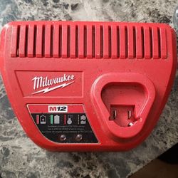 Milwaukee drill charger