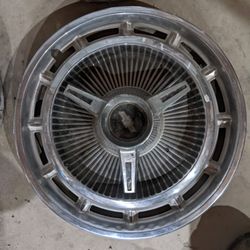 Set Of Four Chevy Hubcaps 14 Inch