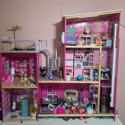 New Doll house hardly used