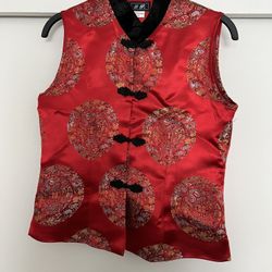 Woman’s Chinese Silk Red And Black Vest In New Condition Size Medium 