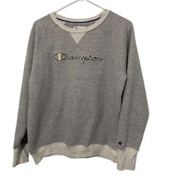 Champion Sweatshirt Women’s Size Large Embroidered Gray Pullover Sweater