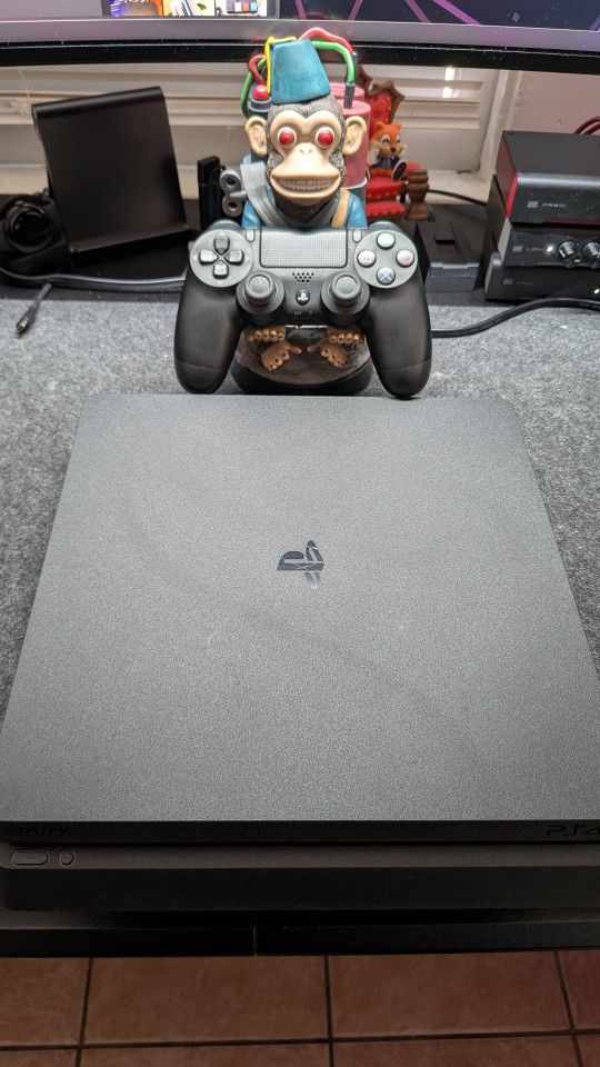PlayStation 4 Slim
