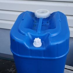 5 Gallon Water Container 
