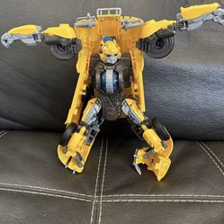 Hasbro Transformers 2017 Power Charge BumbleBee Works Missing Rear Door