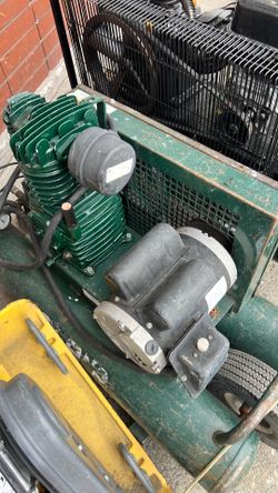 Rolair compressor