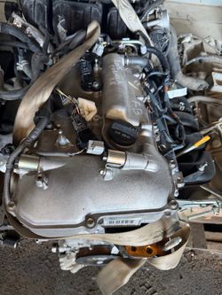 2014.  Corolla. Motor. 1.8. Only