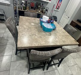 Dinning Table