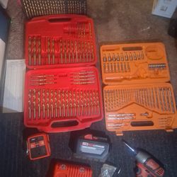Milwaukee Impact With Battery Charger And Drill Bits 