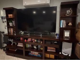 Entertainment Center in Great Condition