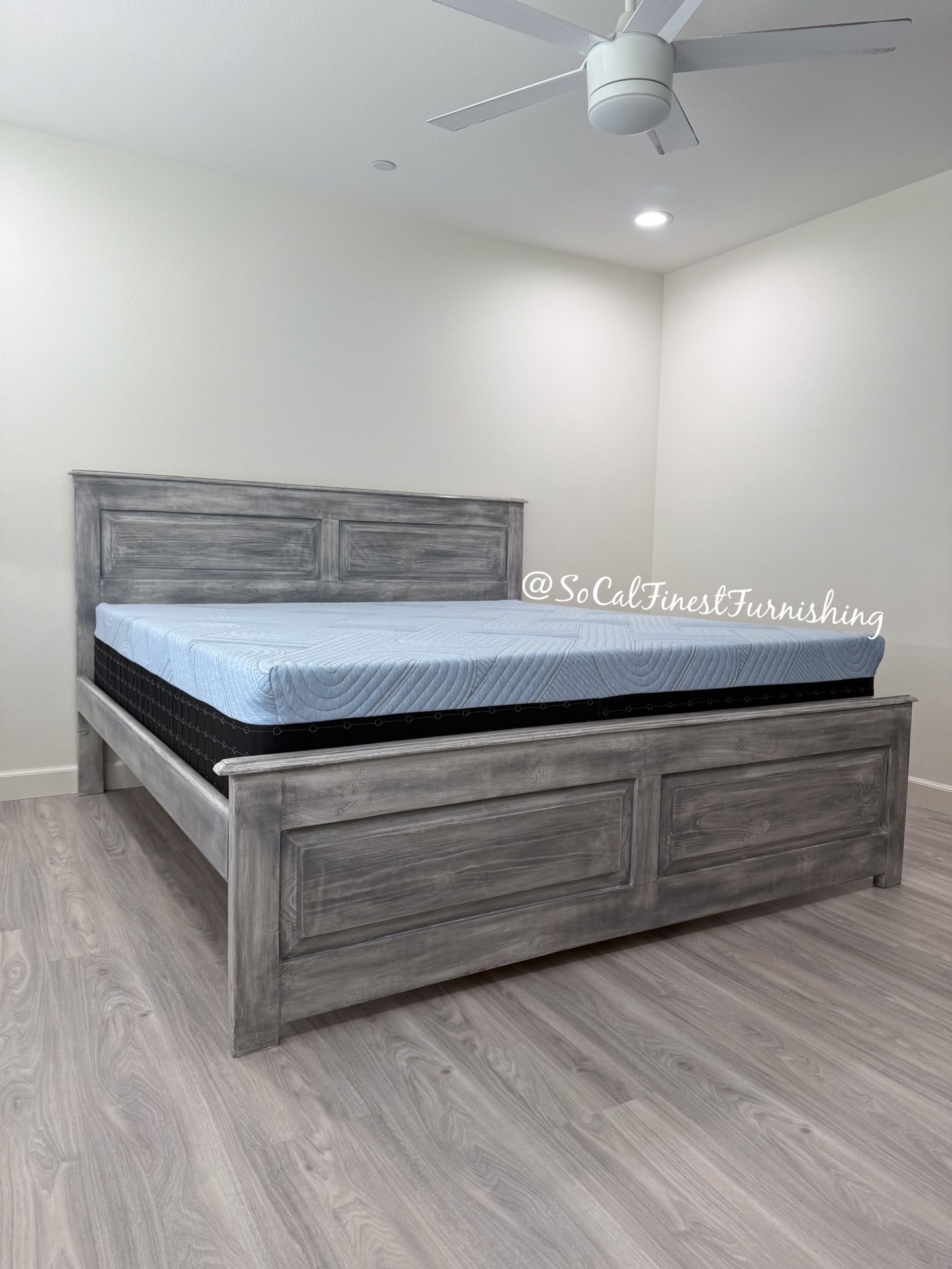 New King Bed With Mattress