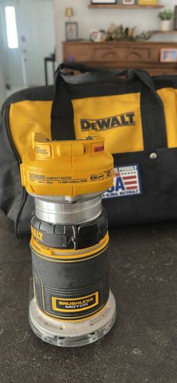 DeWalt 20V Brushless Compact Router