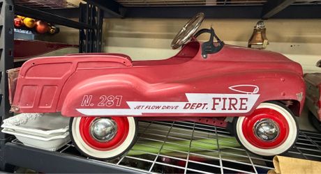 Pedal car