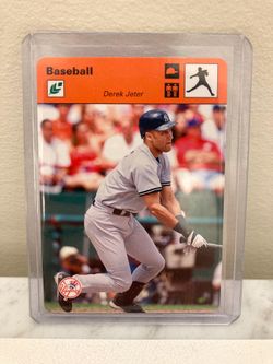 Derek Jeter 2005 Leaf Sportscaster Orange #10 Throwing Hat Card Serial Numbered 15/15