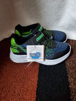Skechers Kids Shoes , Size 12. Brand New.