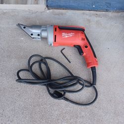 METAL SHEAR 18GA MILWAUKEE 