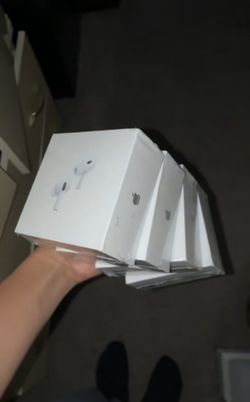 AirPods  (check Description)