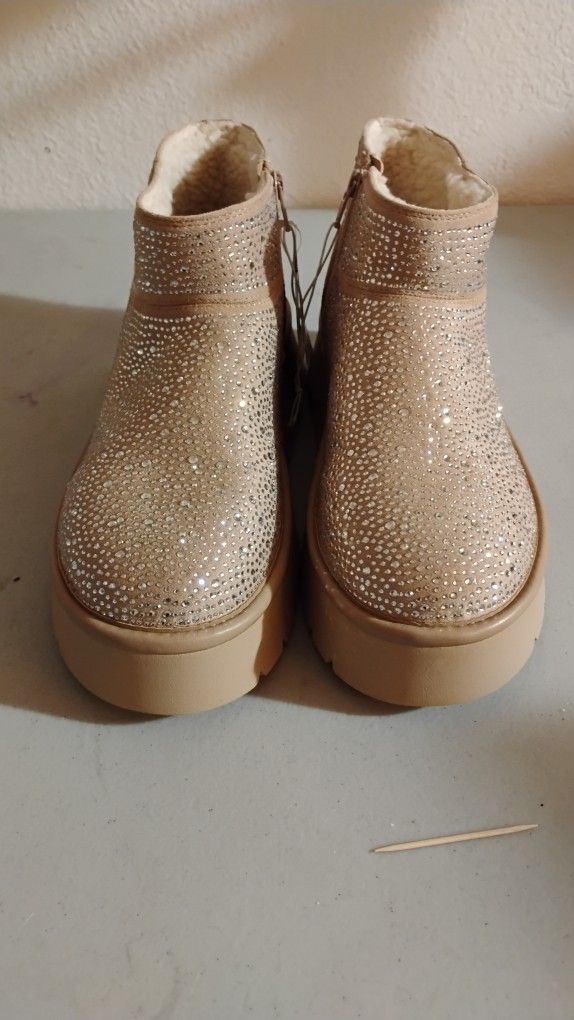 Lady's Boots