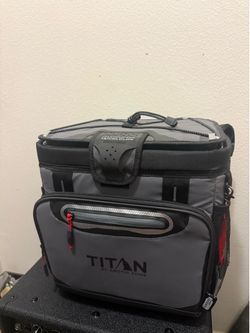 Titan lunch box