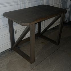 Free sturdy wooden table