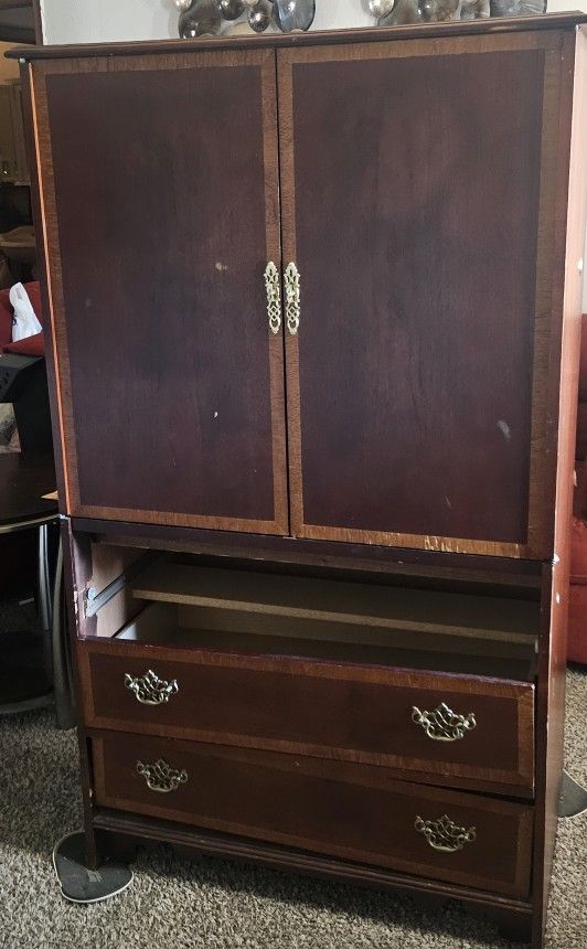 TV Stand/ Drawers